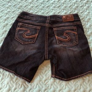 Silver suki shorts size 29